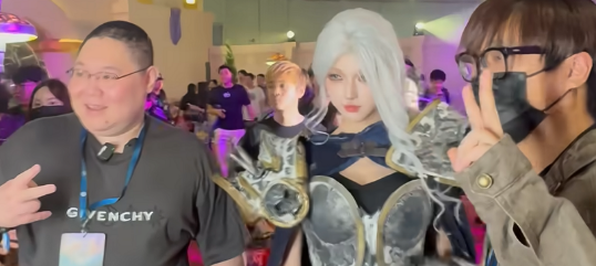 魔兽世界无限服：PDD存600万办神卡，携手卢本伟冲击世界第一